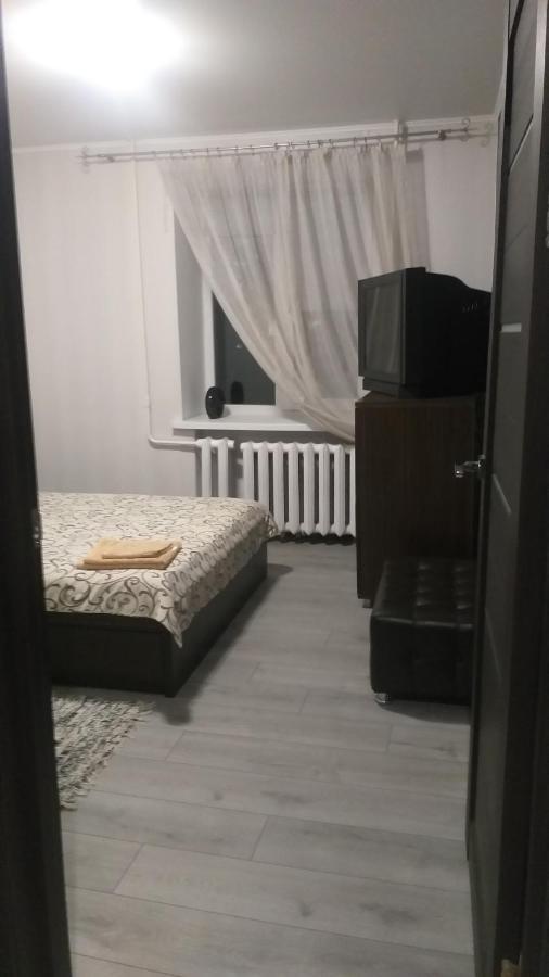 Apartament Gayadayenko 4 Apartment Pinsk Ngoại thất bức ảnh