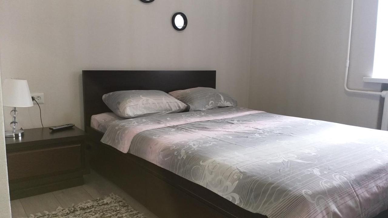 Apartament Gayadayenko 4 Apartment Pinsk Ngoại thất bức ảnh